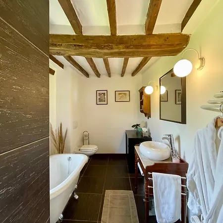 Bed and Breakfast La Paix, D'hote En Suisse Normande