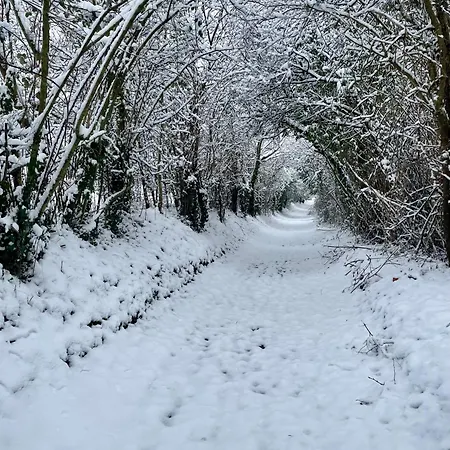 La Paix, D'hote En Suisse Normande 3*