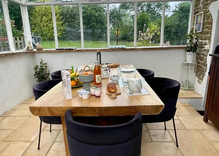 La Paix, D'hote En Suisse Normande