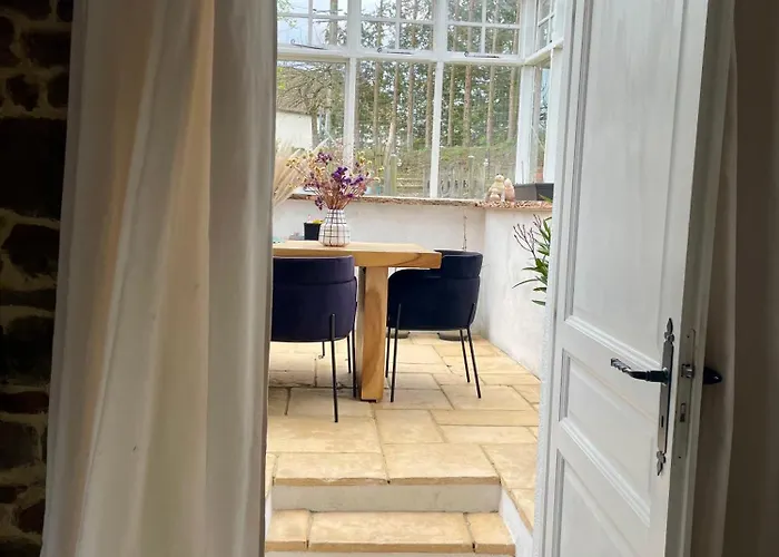 La Paix, D'hote En Suisse Normande 3*