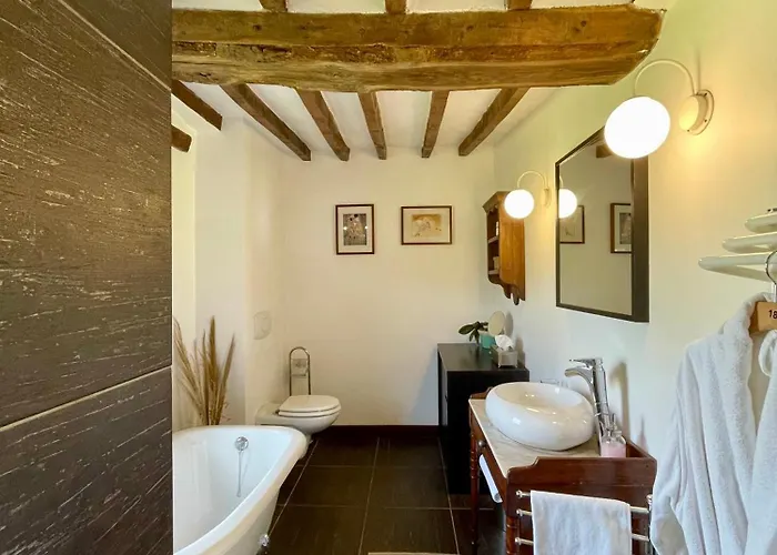 Bed & Breakfast La Paix, D'hote En Suisse Normande